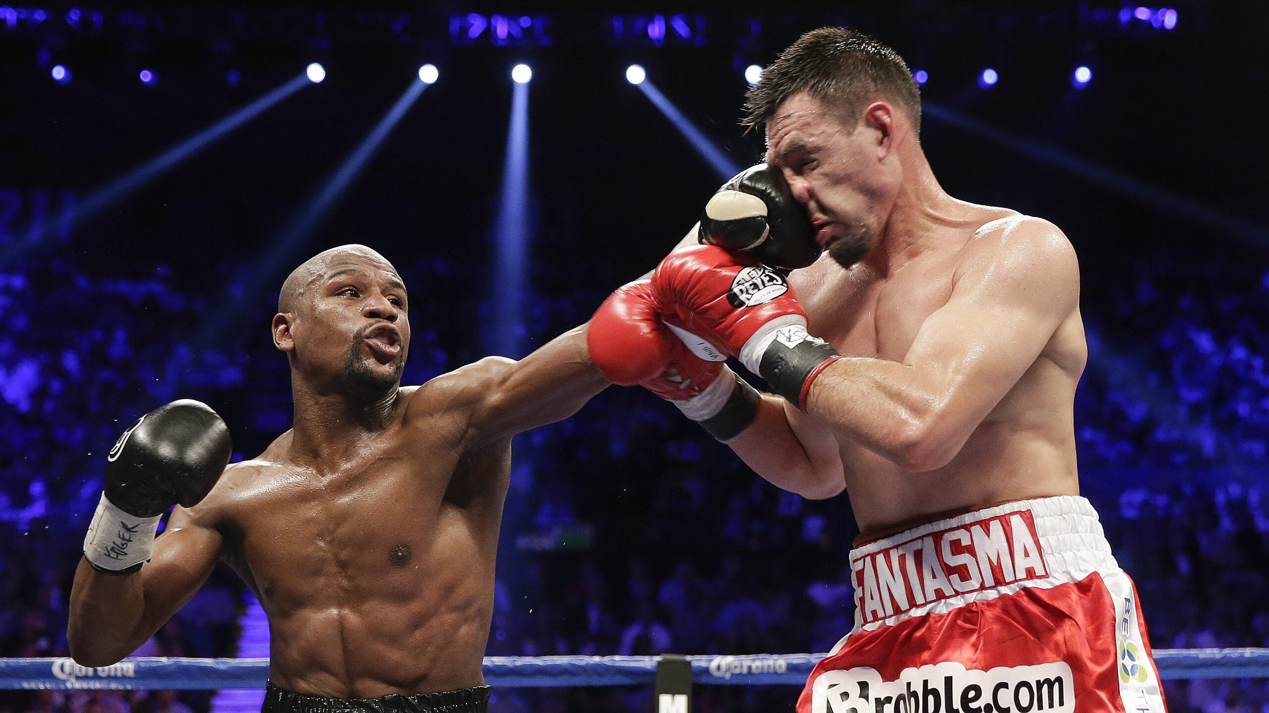 开云官方平台-NBA球员季后赛与常规赛表现差异分析，nba季后赛后是什么比赛